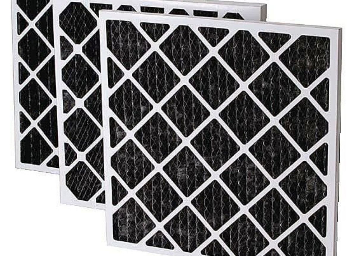“HVAC air filter panels for commercial ventilation systems in Dubai, UAE.”