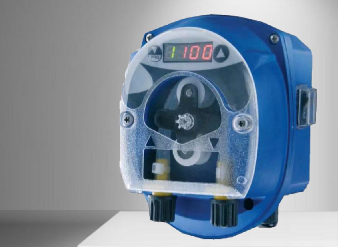 “Automatic chemical dosing pump for water treatment and grease trap systems in Dubai, UAE.”